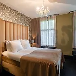 Boutique Code Rose Penzion Noordwijk