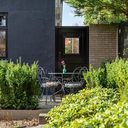 Boutique Code Rose 3* Noordwijk