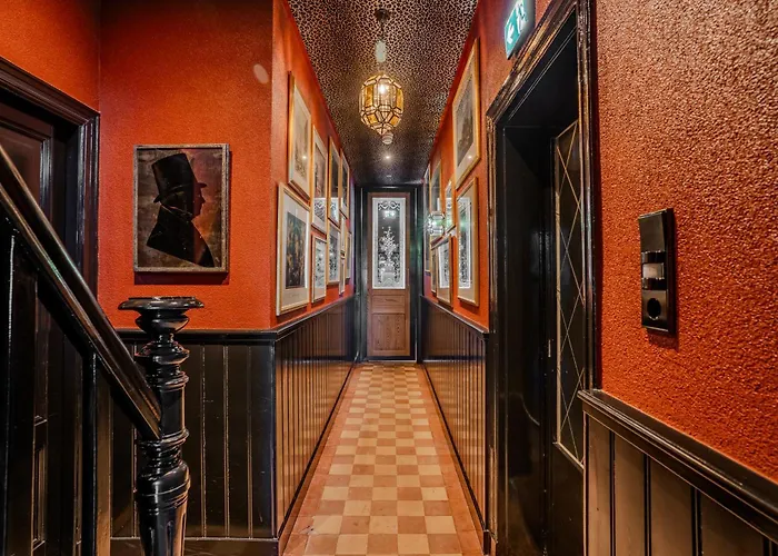 Gasthuis Boutique Code Rose 3*