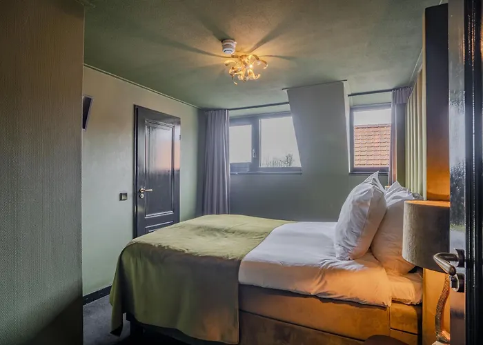 Boutique Code Rose Гостевой дом Нордвейк-ан-Зее