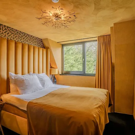 ゲストハウス Boutique Code Rose 3*