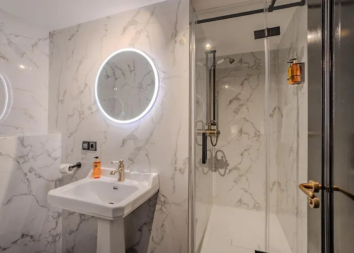 Boutique Code Rose بيت ضيافة